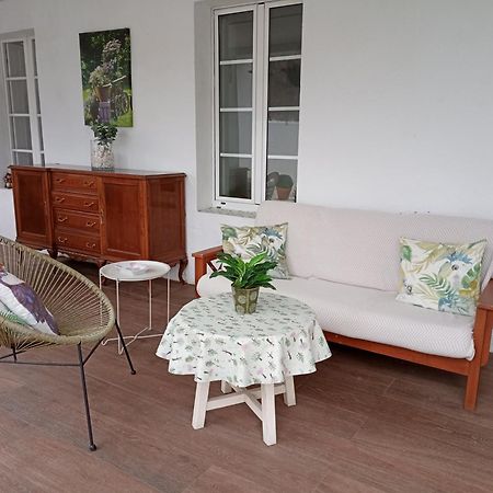 شقة Apartamento Entero Con Jardin En Casa Amelia Padrón الغرفة الصورة
