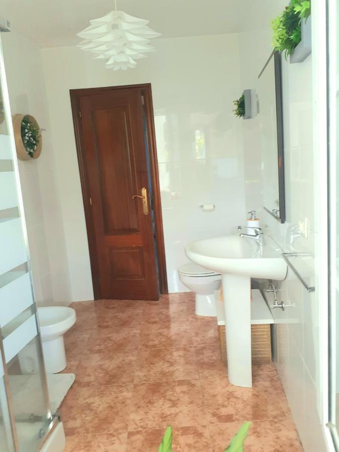شقة Apartamento Entero Con Jardin En Casa Amelia Padrón المظهر الخارجي الصورة