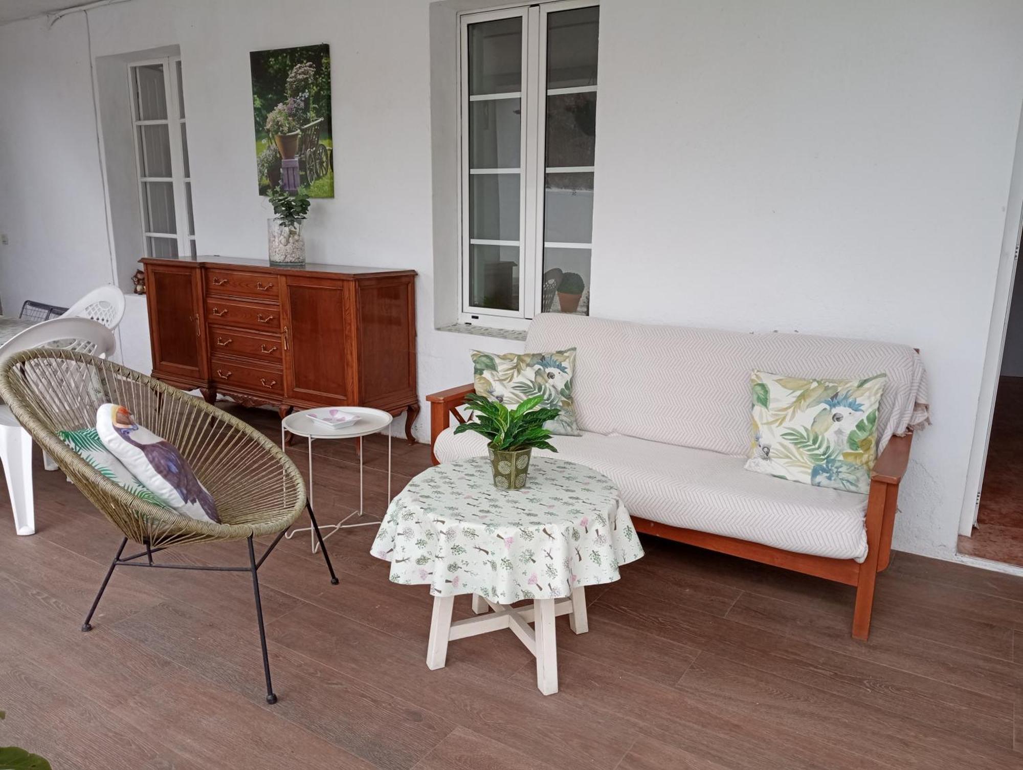 شقة Apartamento Entero Con Jardin En Casa Amelia Padrón الغرفة الصورة